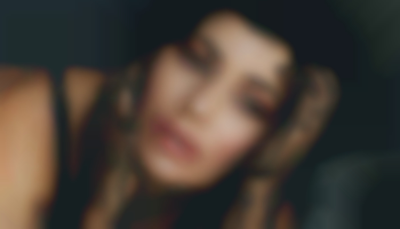 La cougar Rose disponible pour une baise torride au téléphone